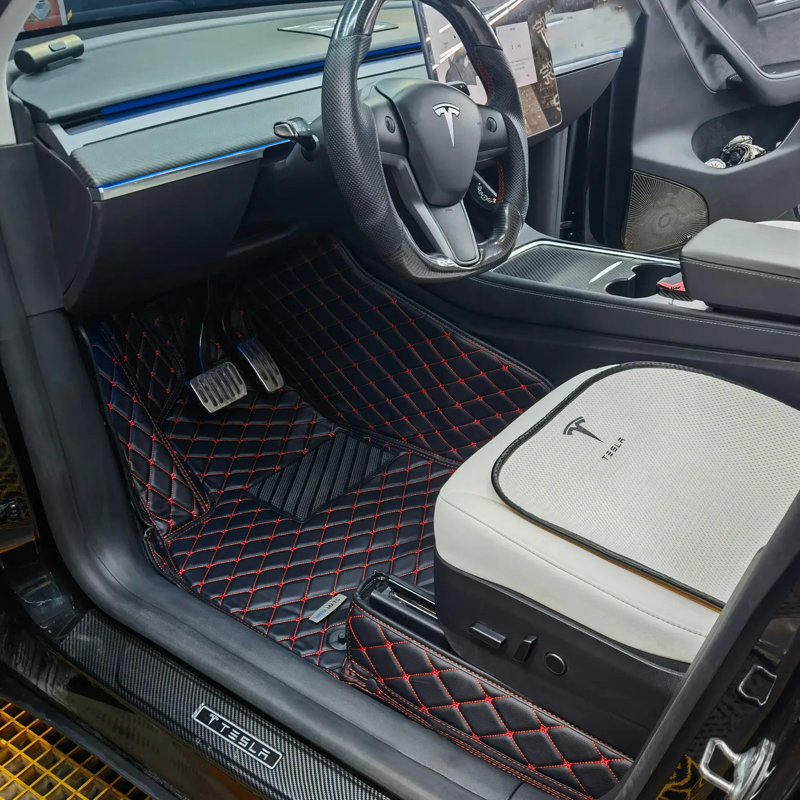 Witamats Black & Beige Luxury Custom Car Mats